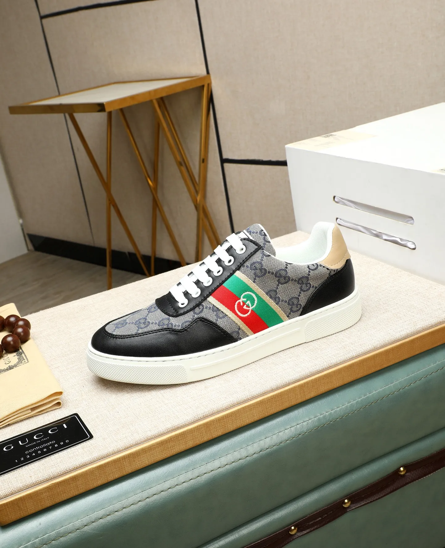 Men's men's shoes 💰440 GUCCI🔍🔍The latest model is on sale at the same time at the counter. Original calfskin imported from Italy, genuine leather lining, (high-end, noble, and classy) with exquisite workmanship. Sole: Original sole provided by the original factory, ⚠Exclusive double-layer movable molded sole super comfortable⚠, real shot 🎬The real thing is better🔍🔍"High quality·Follow the order" Code number 38-44